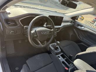 Ford Focus Wagon 1.0 EcoBoost Hybrid Titanium X picture 16