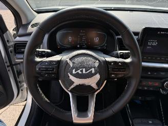Kia Stonic 1.0 T-GDi MHEV DynamicLine picture 16