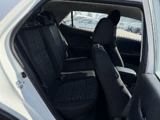 Kia Stonic 1.0 T-GDi MHEV DynamicLine picture 12