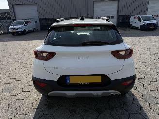 Kia Stonic 1.0 T-GDi MHEV DynamicLine picture 5