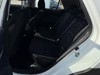 Kia Stonic 1.0 T-GDi MHEV DynamicLine picture 10