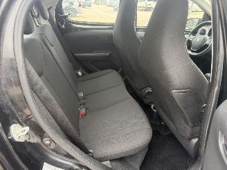 Peugeot 108 1.0 e-VTi Active picture 8