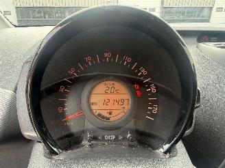 Peugeot 108 1.0 e-VTi Active picture 10