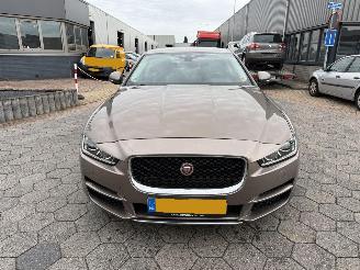 Jaguar XE 2.0 D Prestige picture 2
