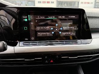 Volkswagen Golf 1.0 TSI Life picture 15