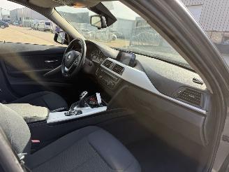 BMW 3-serie 320i High Executive picture 14