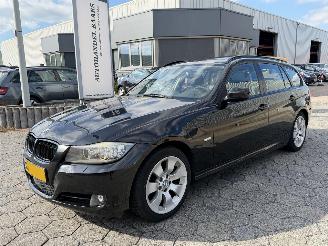 Vaurioauto  passenger cars BMW 3-serie Touring 318i Business Line 2010/4