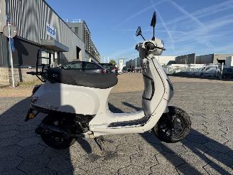 damaged scooters GTS  Toscana Pure 2024/10