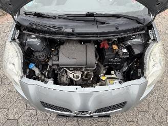Toyota Yaris 1.0 VVTi Sol picture 8