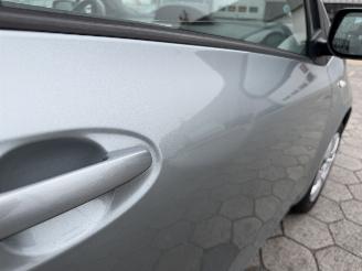 Toyota Yaris 1.0 VVTi Sol picture 22