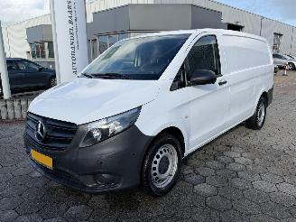 Schade bestelwagen Mercedes Vito VITO 114 CDI Lang automaat 2022/1
