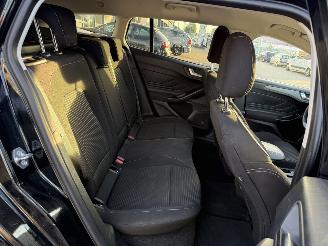 Ford Focus Wagon 1.0 EcoBoost Hybrid Titanium Style picture 14