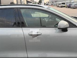 Volvo V-60 2.0 B3 Essential Edition picture 11
