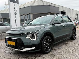 skadebil auto Kia Niro 1.6 GDi Hybrid ExecutiveLine 2023/1