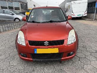 Suzuki Swift 1.5 Exclusive picture 2