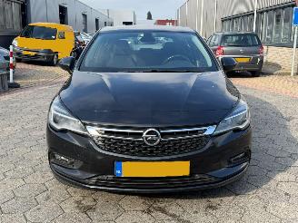Opel Astra 1.0 Edition picture 2
