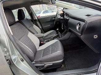 Toyota Auris 1.2T Aspiration Limited picture 15