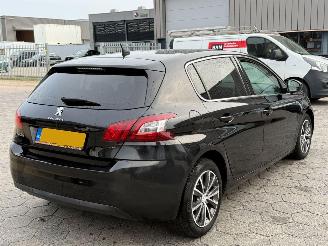 Peugeot 308 SW 1.2 PureTech Allure picture 4