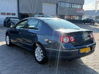 Volkswagen Passat 2.0 FSI Comfortline AUTOMAAT picture 6