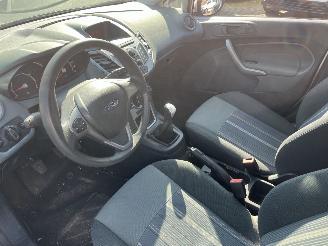Ford Fiesta 1.2 Limited 5 deurs airco picture 5