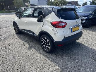Renault Captur 0.9 TCE DYNAMIQQUE. picture 4