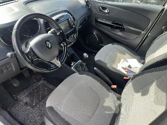 Renault Captur 0.9 TCE DYNAMIQQUE. picture 5