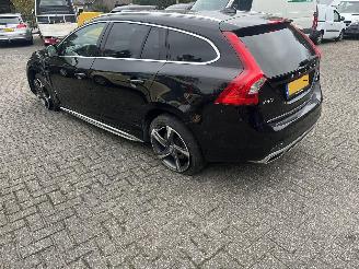 Volvo V-60 2.4 D6 AWD Plug-In Hybrid Summum VOLLE AUTO !! picture 3