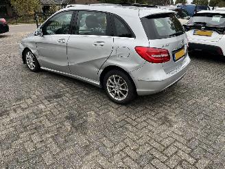 Mercedes B-klasse 180 AUTOMAAT. AMBITION. picture 4