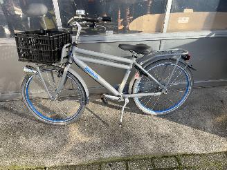 Unfall Kfz Fahrrad Cortina  jongensfiets met mandje versnelling 2019/7