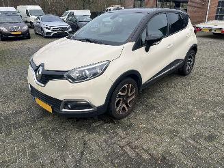 Coche accidentado Renault Captur 0.9 TCE DYNAMIQQUE. 2016/7
