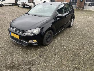 uszkodzony samochody osobowe Volkswagen Polo 1.4 TDI COMFORTLINE. ZWART. 2015/12