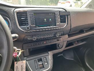 Peugeot e-Expert long 75kw automaat picture 11