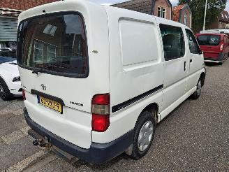 Toyota Hi-Ace 2.5 D-4D dubbel cabine picture 4