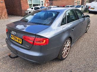 Audi A4 1.8 TFSi S line LIMOUSINE picture 4