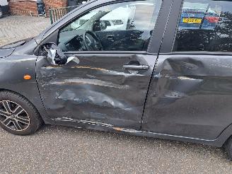 Suzuki Celerio 1.0i comfort picture 6