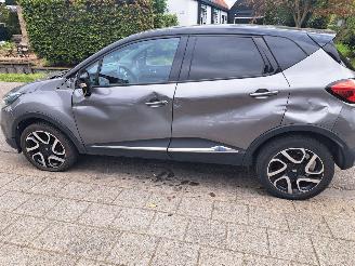 Renault Captur 0.9 tce dynemique picture 4