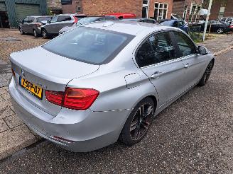 BMW 3-serie 320i high exec.automaat picture 4