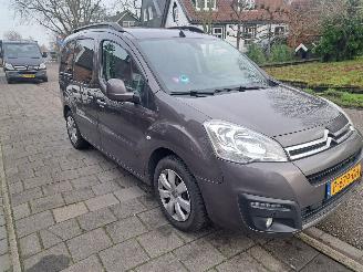 Unfallwagen Citroën Berlingo 1.2 pre tec XTR 2017/3