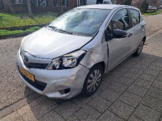 Avarii autoturisme Toyota Yaris 1.0i 5drs LPG 2012/3