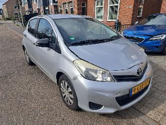 Toyota Yaris 1.0i 5drs LPG picture 2