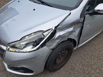 Peugeot 208 1.2 pure tech urban 40097km nap picture 6