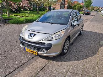Schadeauto Peugeot 207 1.6 vti sublime 2008/1