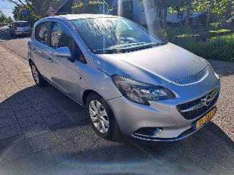 Schadeauto Opel Corsa-E 1.2 cosmo 2016/3