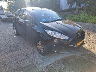 Schadeauto Ford Fiesta 1.0i style essential 2017/3