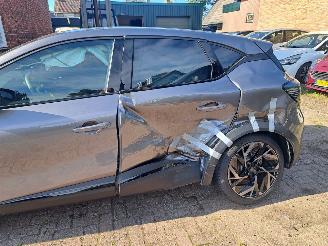 Renault Captur E-TECH HYBRID fh 145 esperit alpine picture 4