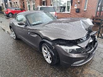 uszkodzony samochody osobowe BMW Z4 2.3i S drive executive 2011/9