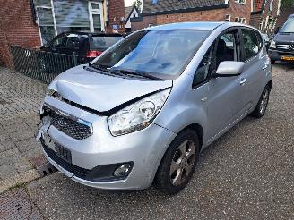 Unfallwagen Kia Venga 1.6 cvvt X-tra automaat 2010/2