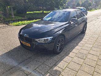 uszkodzony samochody osobowe BMW 3-serie 328i automaat 2016/2