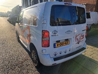 Toyota Proace Compact 2.0 D-4D profession picture 5