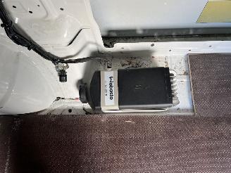 Volkswagen Transporter 2.0 TDI BM BLUEMOTION AIRCO NAVI picture 18